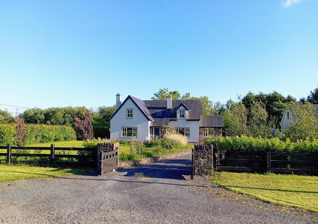Conveniently Located House To Enjoy All Of Kerry Tralee Buitenkant foto