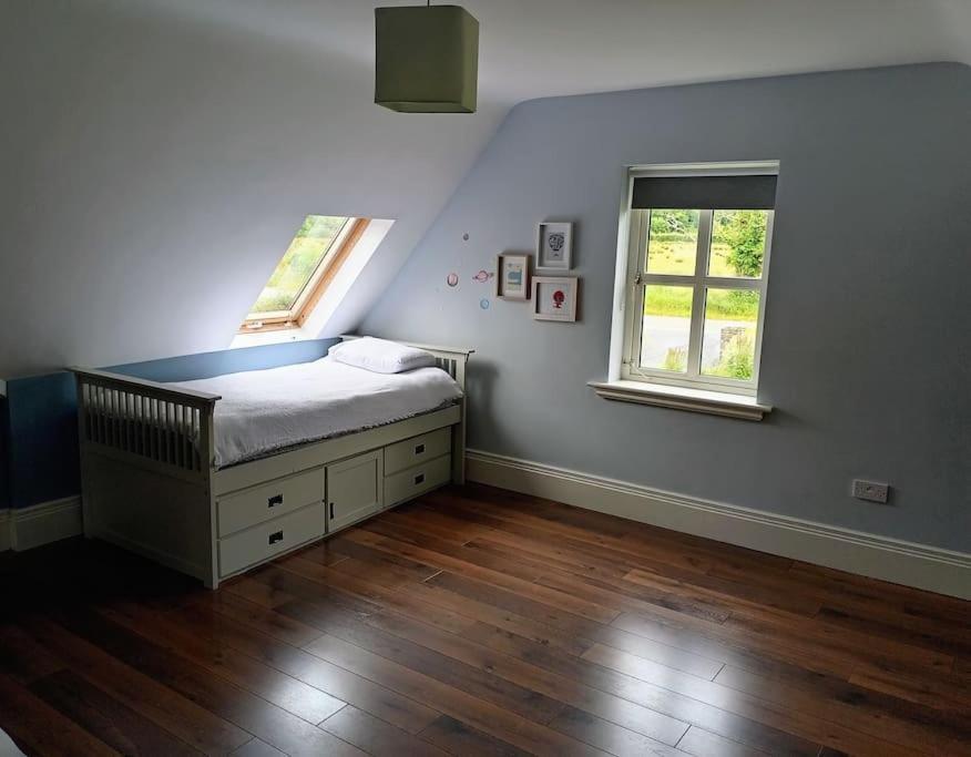 Conveniently Located House To Enjoy All Of Kerry Tralee Buitenkant foto